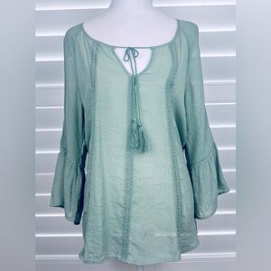 Boho Cold Shoulder Flouncy Top w/Tassels Sz L, Spense